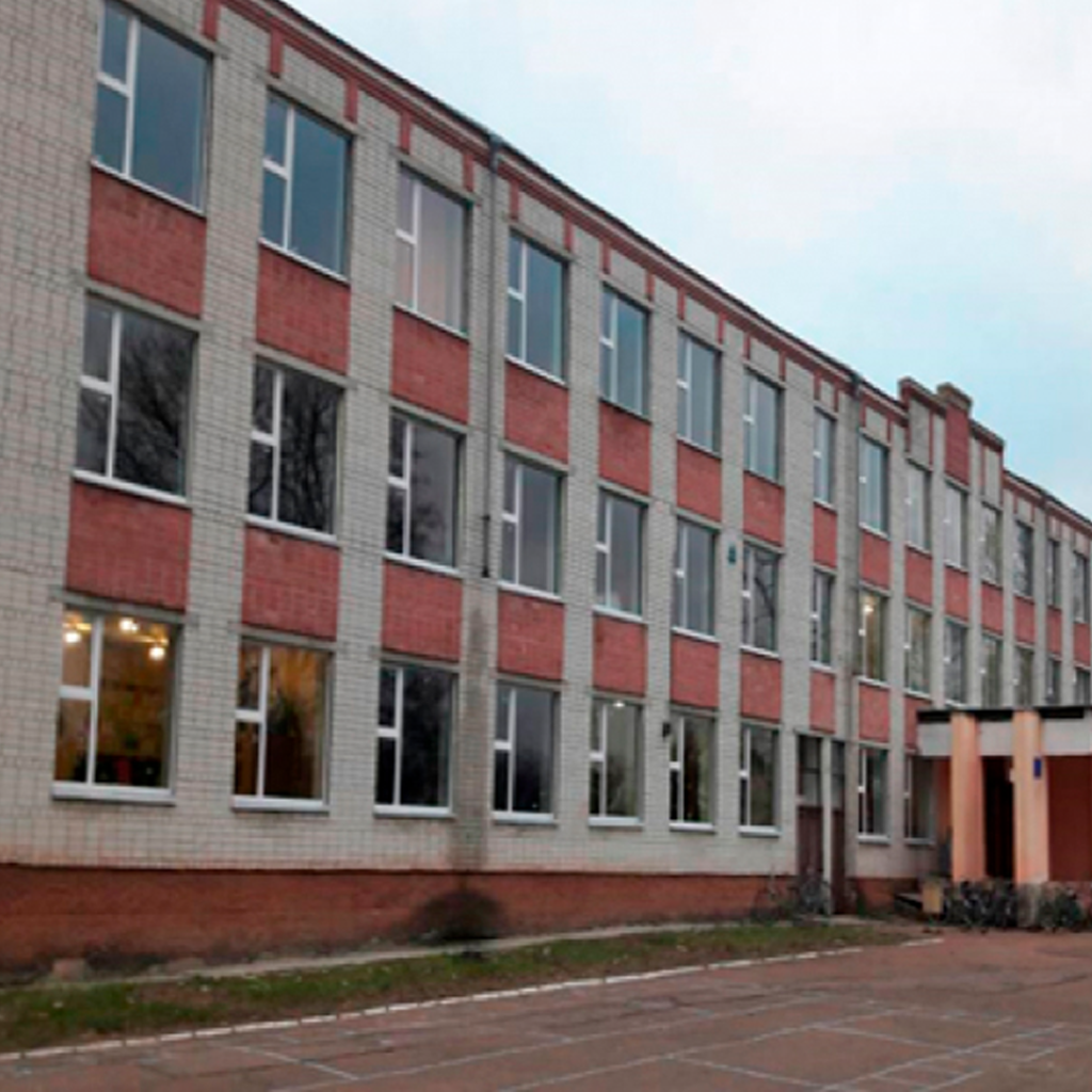 Відремонтоване приміщення Добрянського ліцею, смт. Добрянка. Будівельна компанія "Семидар".